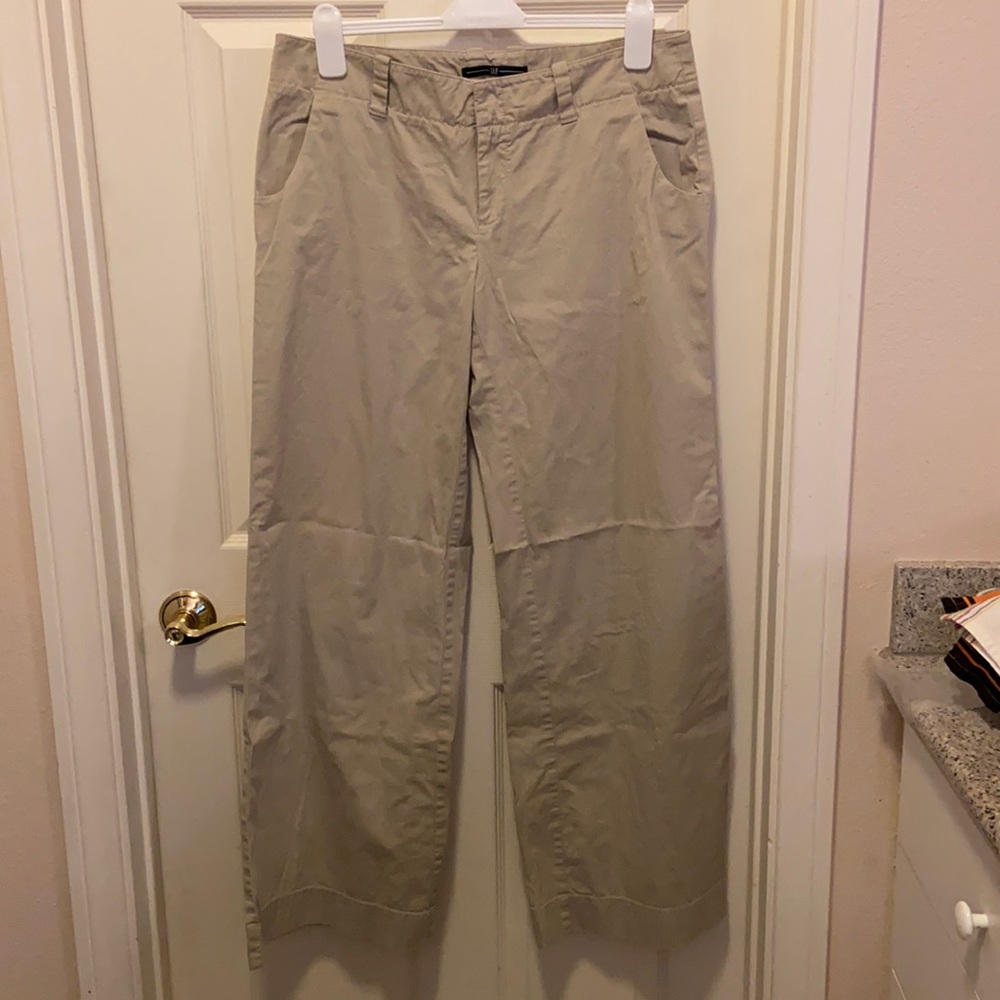 Gap khakis